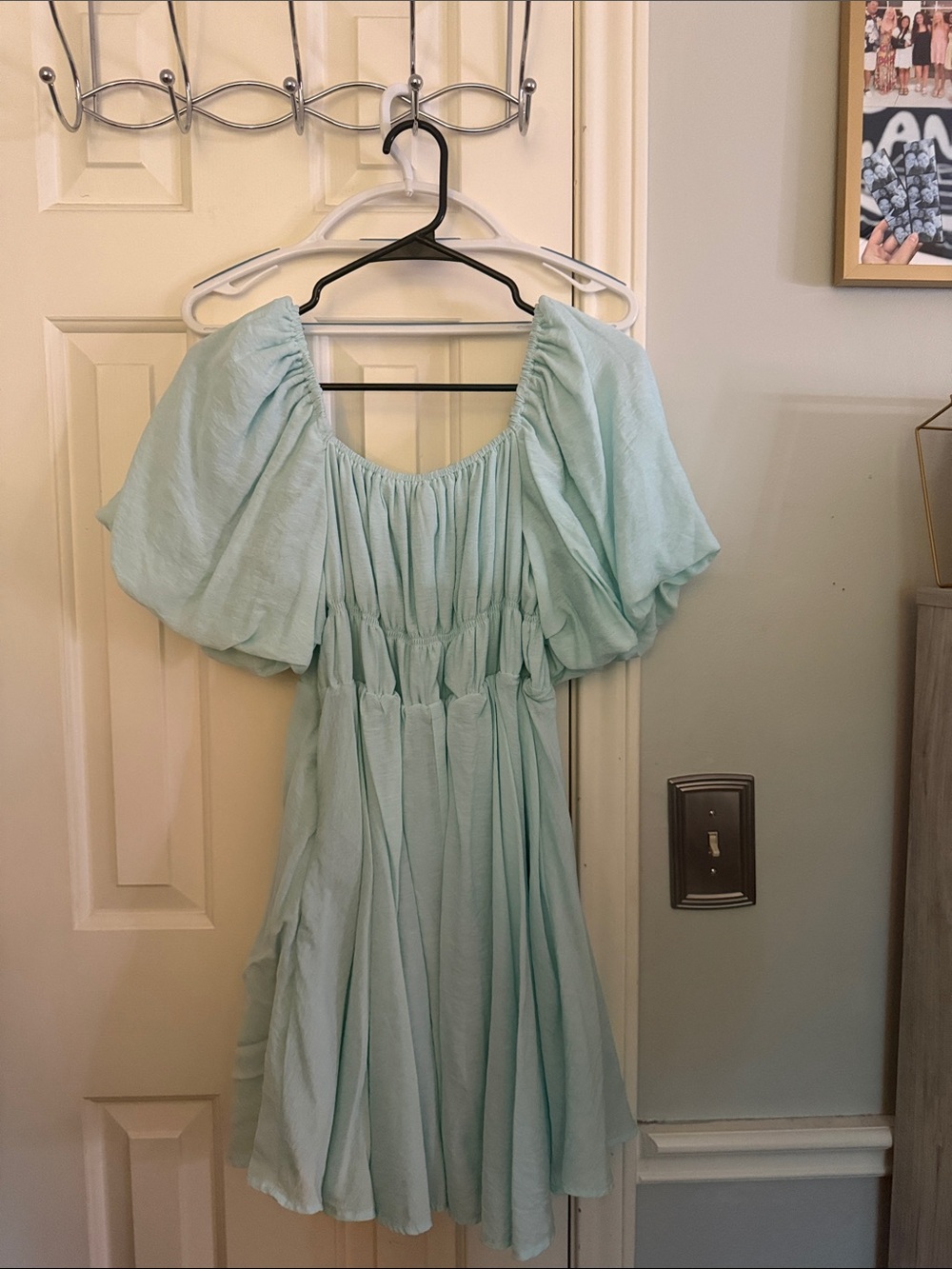 Francesca's Collections Light Mint Green Puff Sleeve Dress
